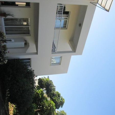 Zoe'S Court Aparthotel Klorakas Exterior photo