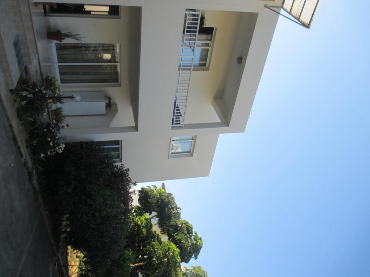 Zoe'S Court Aparthotel Klorakas Exterior photo